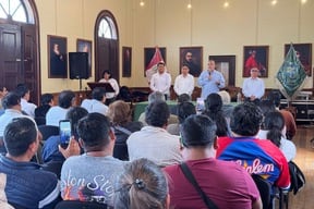 Ministro de la Producción, Juan Carlos Requejo, se reunión con pescadores artesanales de la macrorregion sur. Foto: PRODUCE.