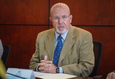 Carlos Bruce calificó de “error” el retiro del proyecto de ley sobre la reelección de alcaldes y gobernadores