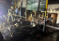 Incendio código 2 en Cercado de Lima: Bomberos controlaron fuego en emporio comercial de mochilas