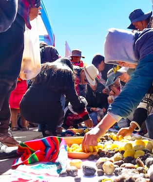 Entre música, identidad y hermandad, la población puneña y visitantes revivieron una de las expresiones culturales más emblemáticas del altiplano.