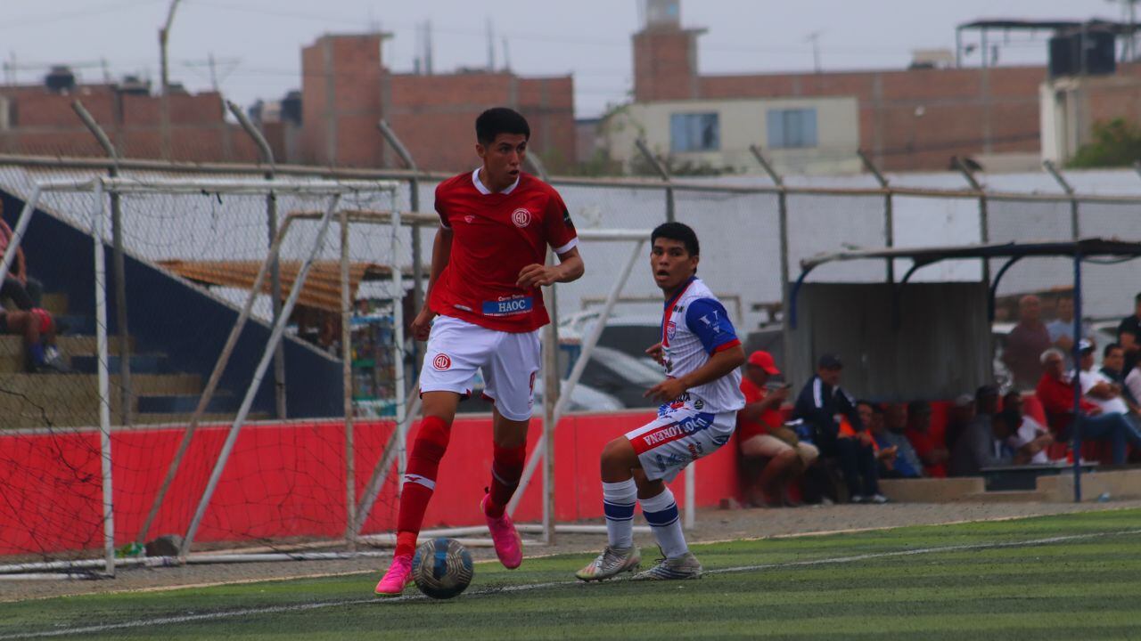 Ugarte y Defensor Porvenir animadores de la Copa Perú. (Foto: Freddy Renfijo)