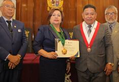 Asociación de Universidades del Perú confiere distinción Rectora Líder a Yolanda Peralta Chávez