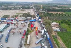 Huaico bloquea 20 km de la Panamericana Sur en Ocucaje, Ica