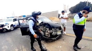 Trujillo: Choque de autos deja tres heridos en Moche