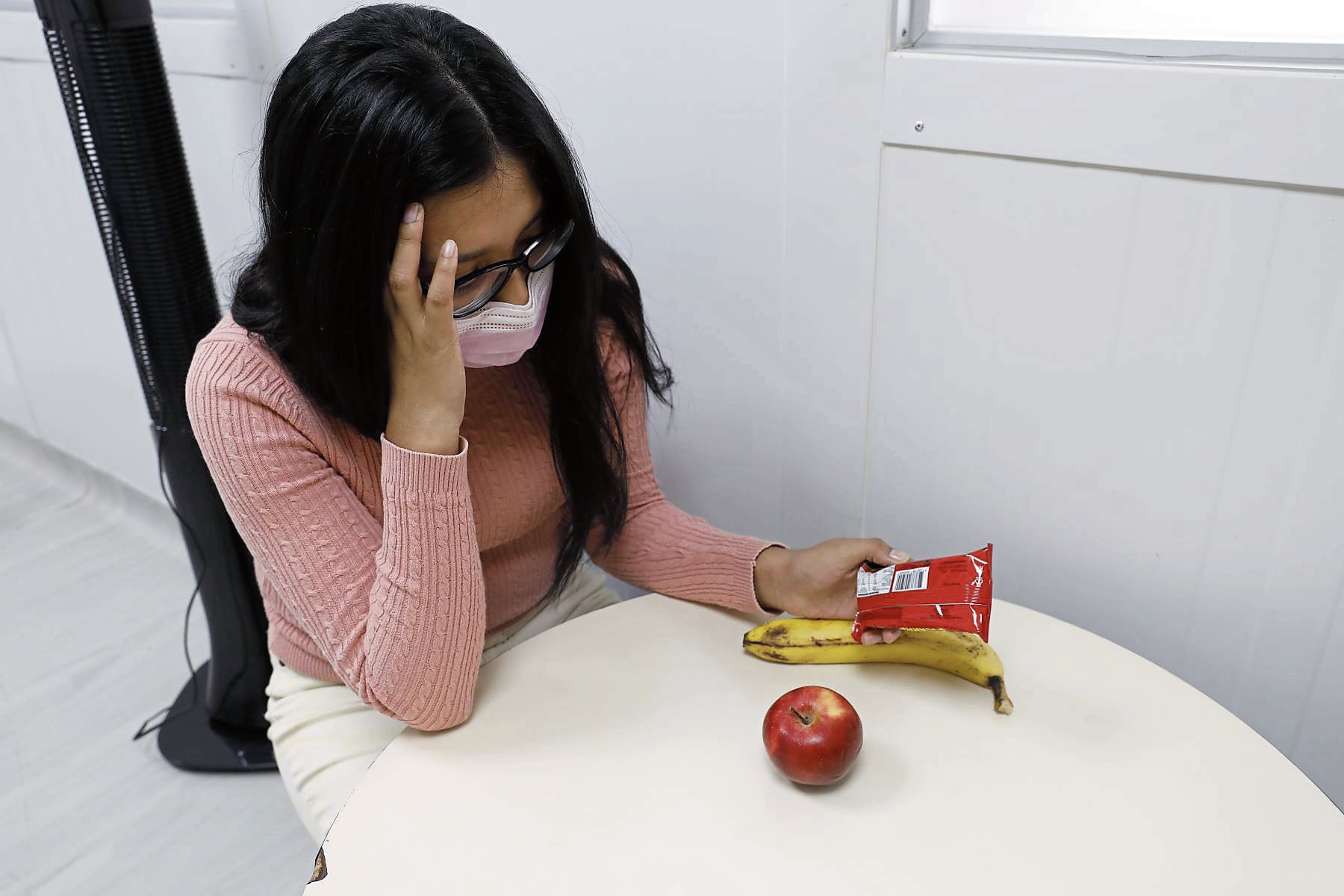 Mujeres sufren de esta enfermedad por mala alimentación y cuidado de su imagen. Foto: GEC.