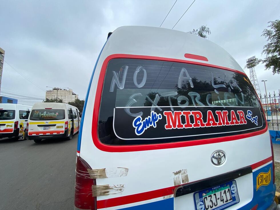 Transportistas levantan su voz y le dicen: "no a la extorsión".