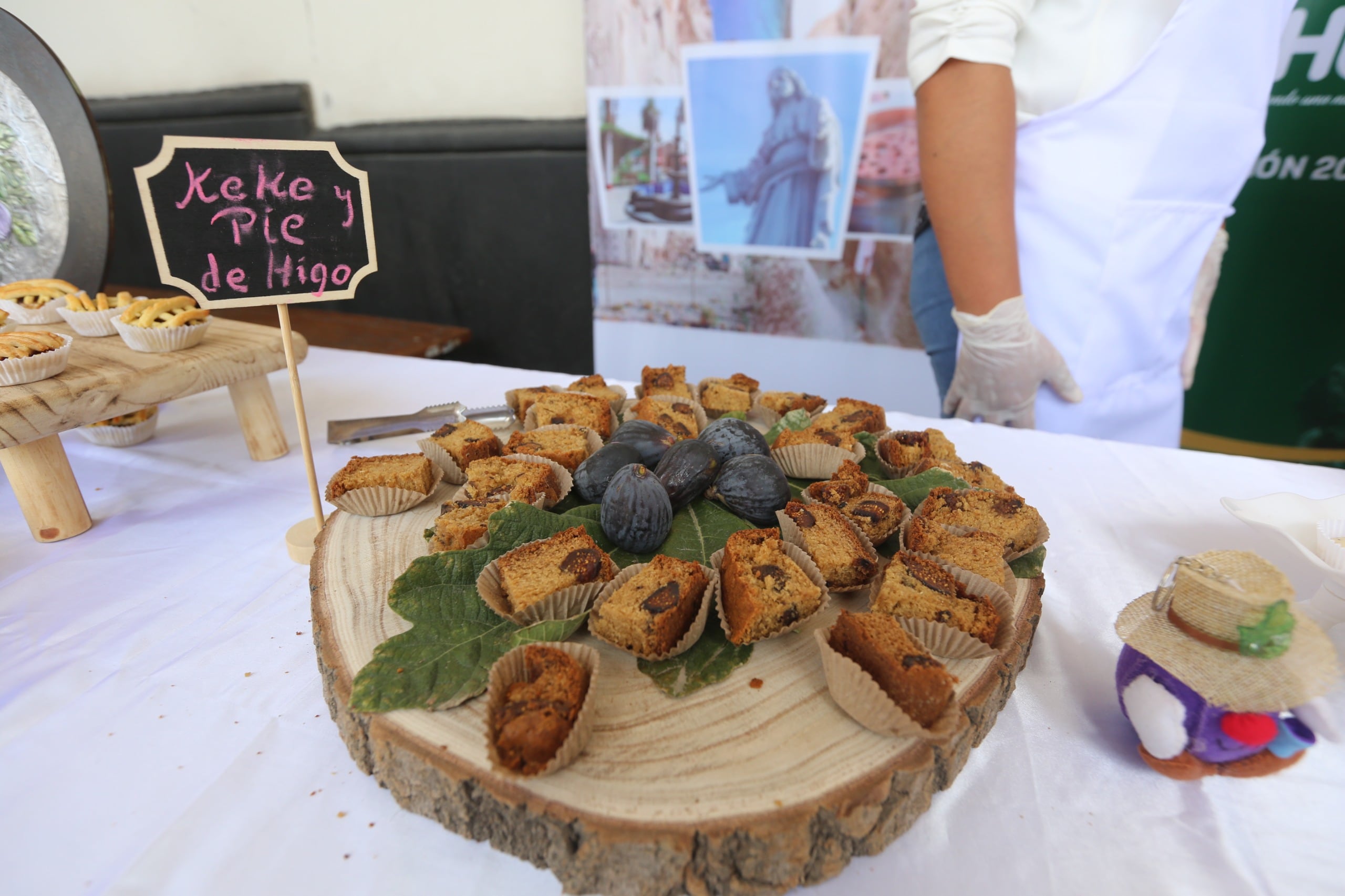 Postre de keke y pie de higo. Foto: Leonardo Cuito.