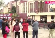 UNI: Trabajadores realizan plantón por exigiendo cumplimiento de compromisos laborales