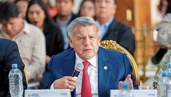 El líder de este movimiento regional, Elías Rodríguez, sostuvo que su bancada votará en contra de que Acuña vaya a China. Gobernador se defiende.