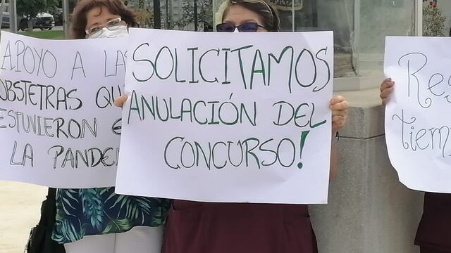 Obstetras realizan protesta en Hospital San Juan de Dios de Pisco