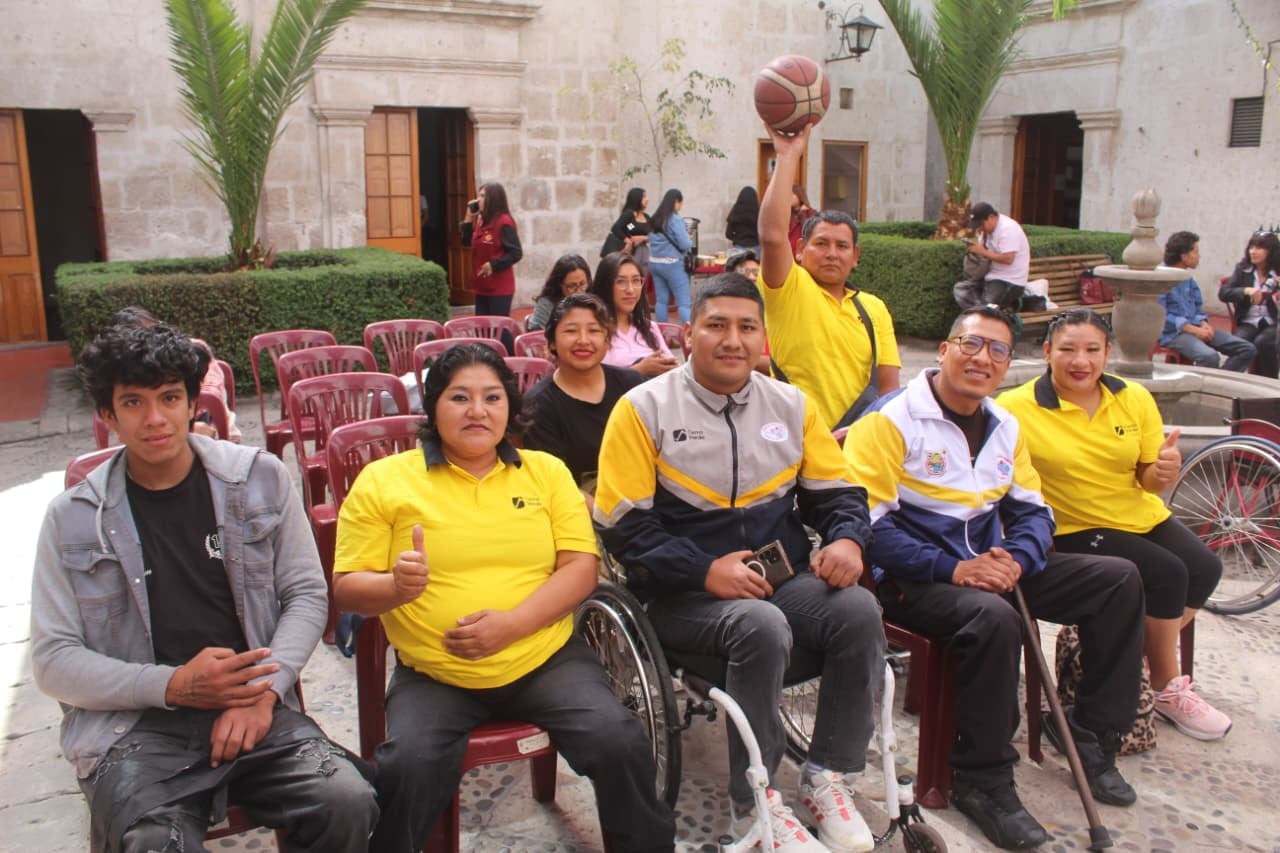 Exseleccionados nacionales dan el ejemplo a los jóvenes arequipeños. (Foto: Álvaro Figueroa/@photo.gec)