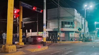 Chincha: ciudadanos madrugan por horas para recoger su DNI en la sede del Reniec