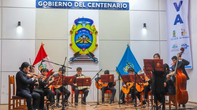Presentan “Himno a Juliaca” traducido al idioma quechua