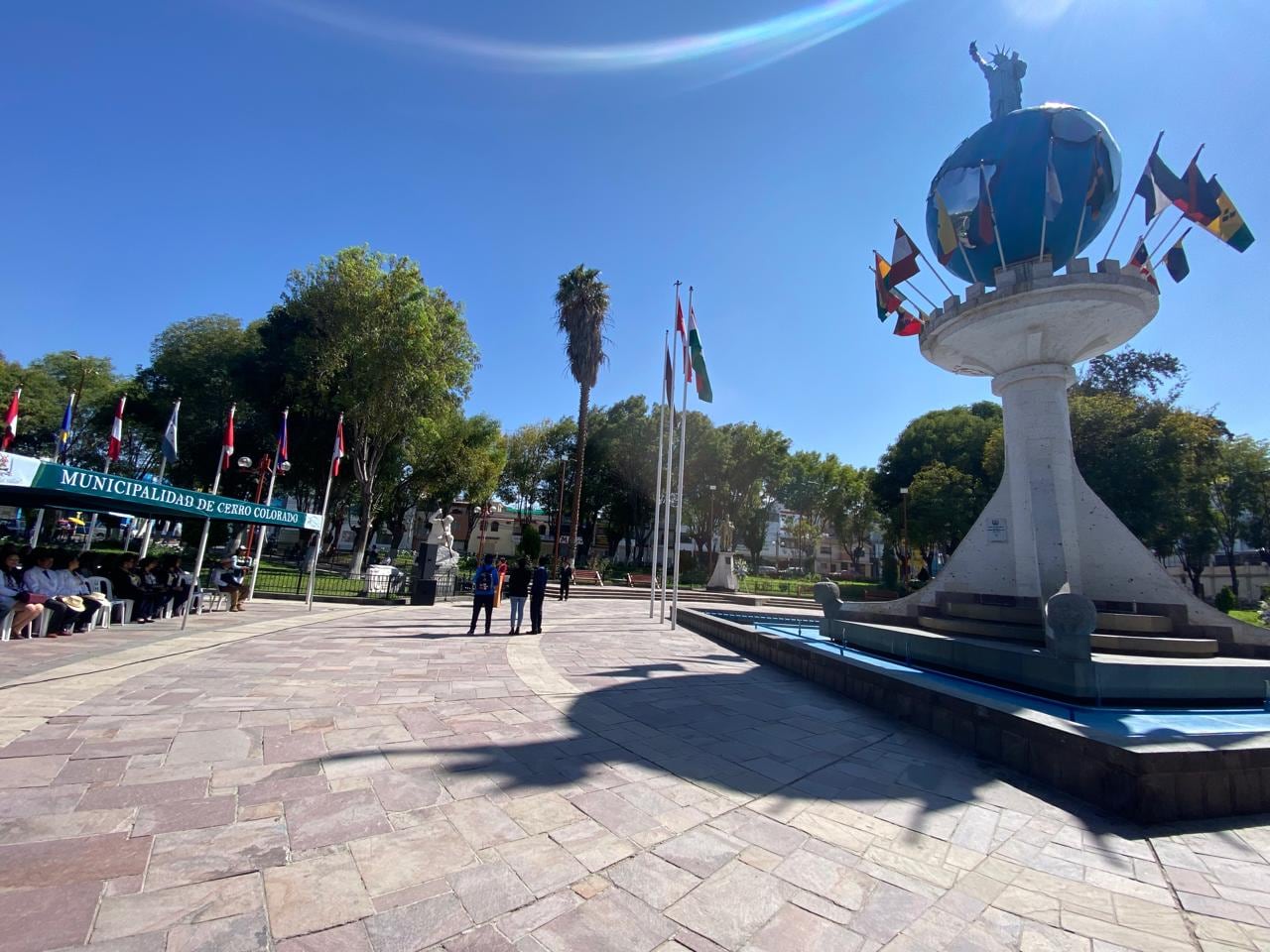 El Día de las Américas se celebró en la plaza de Cerro Colorado de Arequipa. (Foto: GEC)
