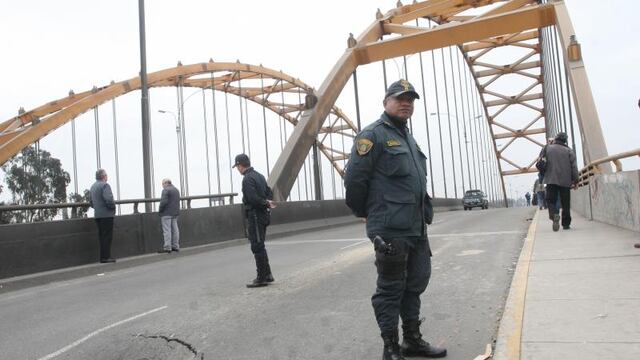 Filtración de agua causó hundimiento en Puente del Ejército