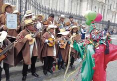 Entre mojigangos y coplas se vive el carnaval arequipeño