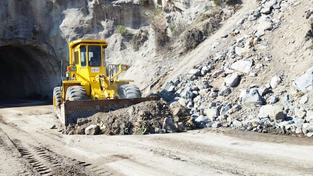 Demora en la reparación de la carretera al Cañón del Colca