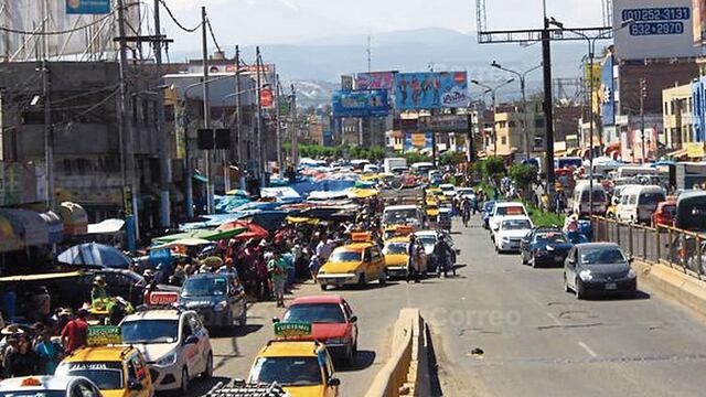 Arequipa: Plataforma comercial Avelino Cáceres, desorden y desafíos de los comerciantes