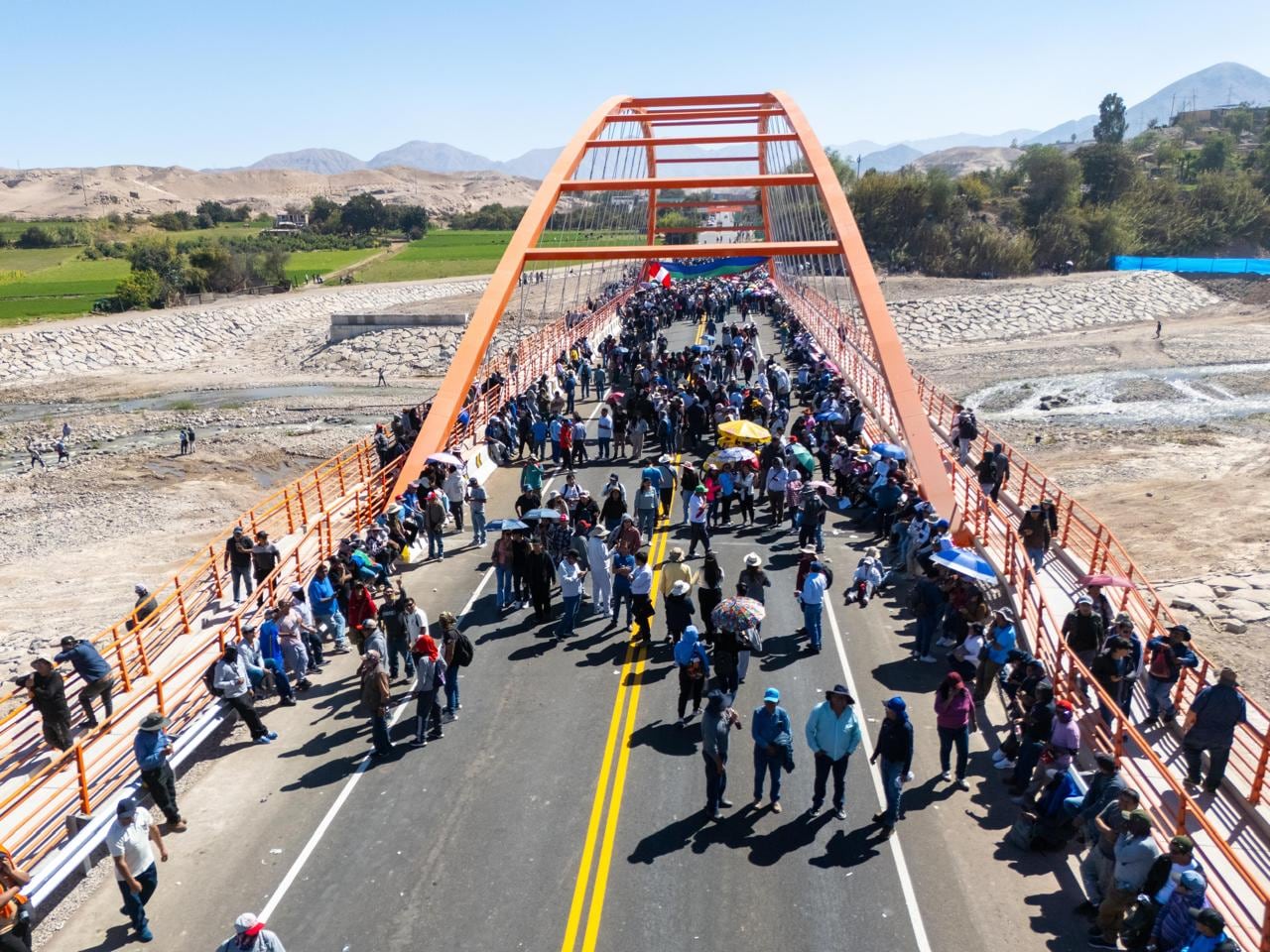 Cientos se dirigieron hasta el emblemático paso en la Panamericana Sur. (Foto: Difusión)