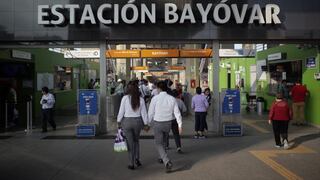Estación Bayóvar: menor queda con la mano atrapada en escalera mecánica