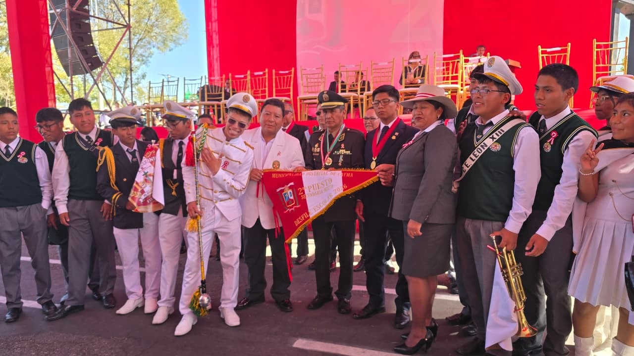 Segundo puesto, secundaria, en Cayma en desfiles ecolar por Fiestas Patrias en Arequipa. (Foto: Yunsu Pariapaza/@photo.gec)