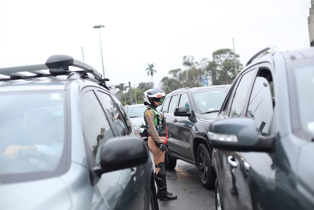 Cierre de vías hacia el Centro de Lima provoca caos vehicular en zonas aledañas