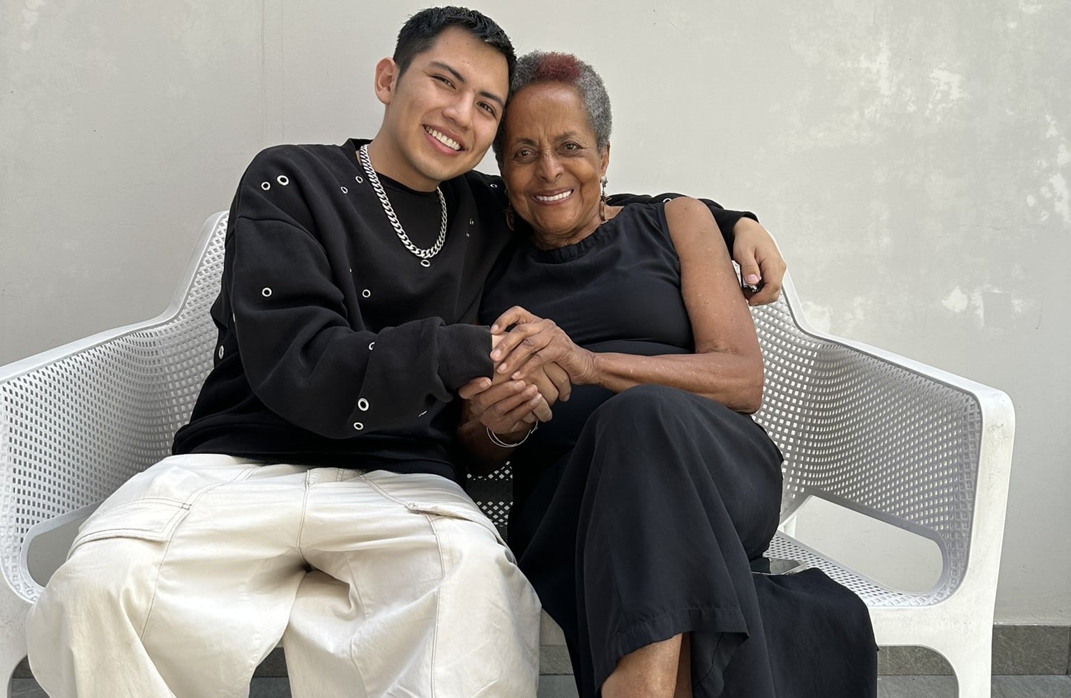 Dos generaciones unen sus talentos para reinterpretar el clásico del folclore afroperuano "Molino Molero".