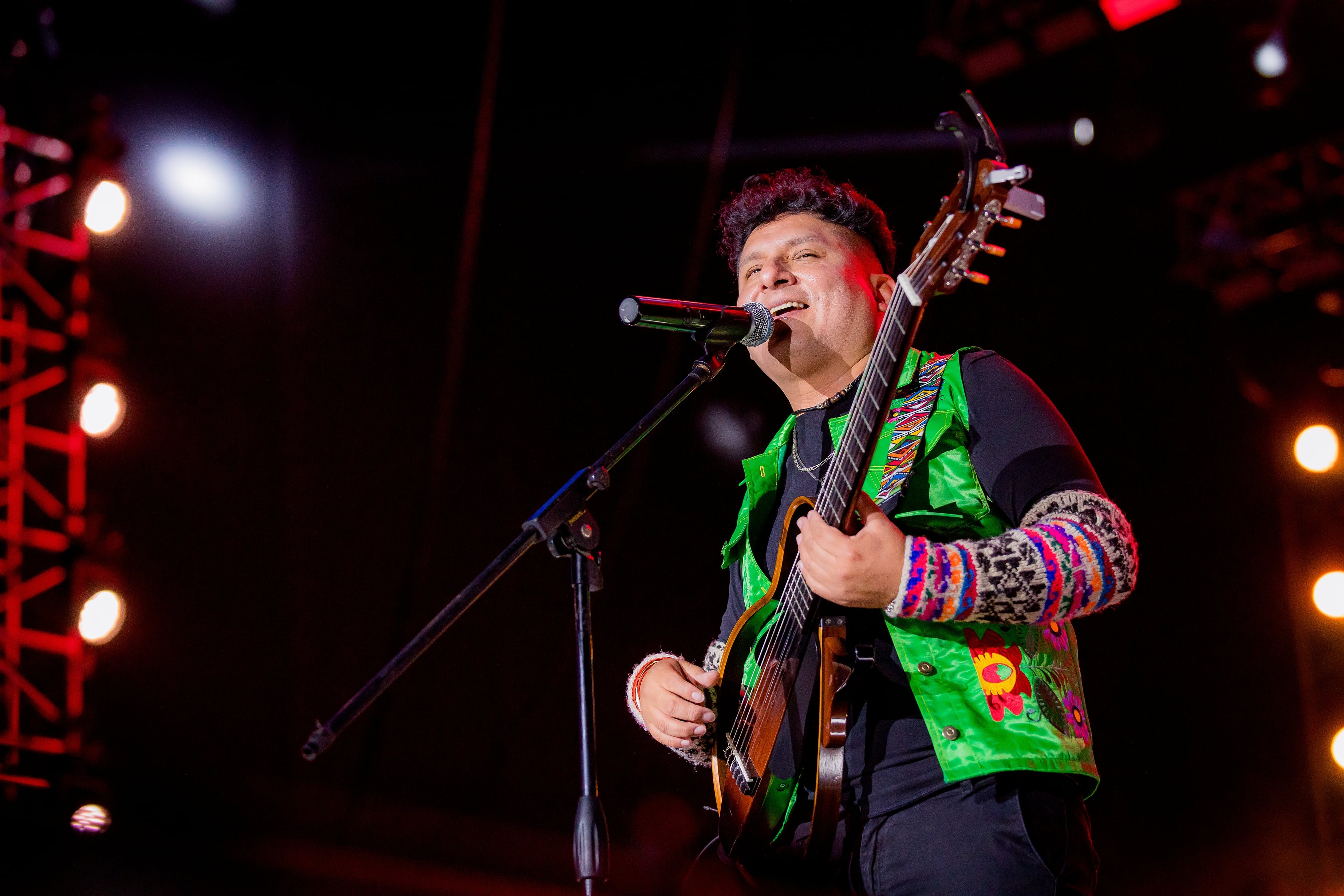 El cantante ayacuchano volverá a presentar junto a La Gran Banda un formato con más de 25 músicos en escena y un repertorio que recorrerá sus principales éxitos.