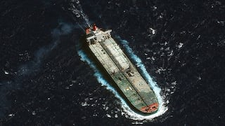 Donald Trump ordena bloqueo total a los petroleros sancionados que entren y salgan de Venezuela