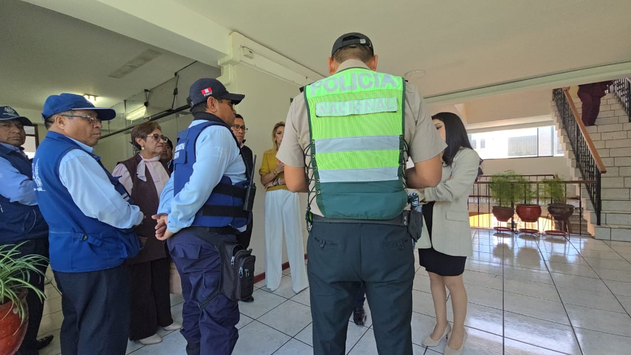 Suspenden sesión de concejo por falta de secretaria general y regidor solicitó constatación policial (Foto: GEC)