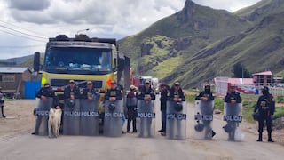 Cusco: El Corredor Minero del Sur permanece bloqueado en reclamo a Las Bambas (FOTOS)