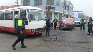Tacna: Choque violento de bus público y camioneta deja varios heridos