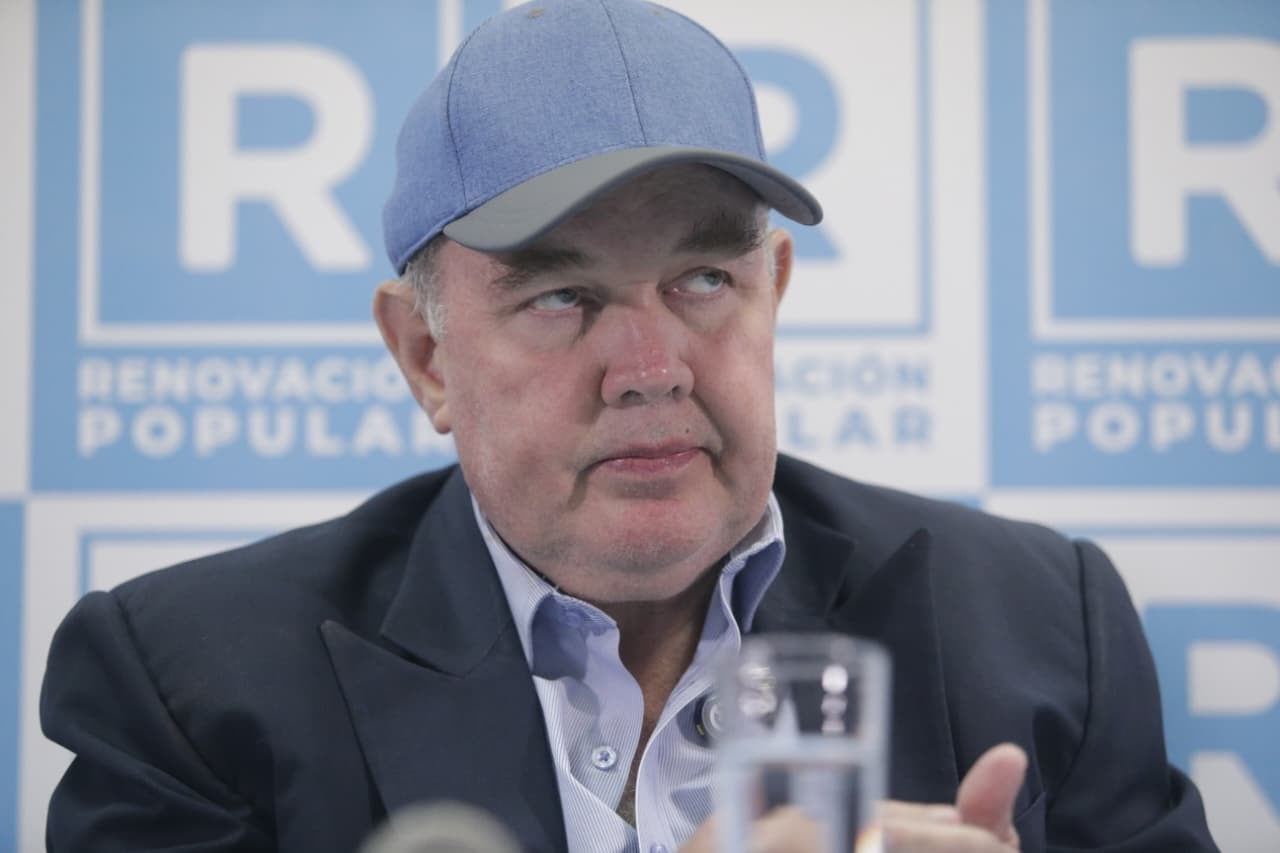 El JNE, ¿debe dar la credencial de alcalde a López-Aliaga?