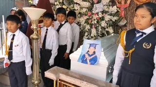 Arequipa: Amigas y compañeras dan último adiós a niña que fue arrollada por un cargador frontal