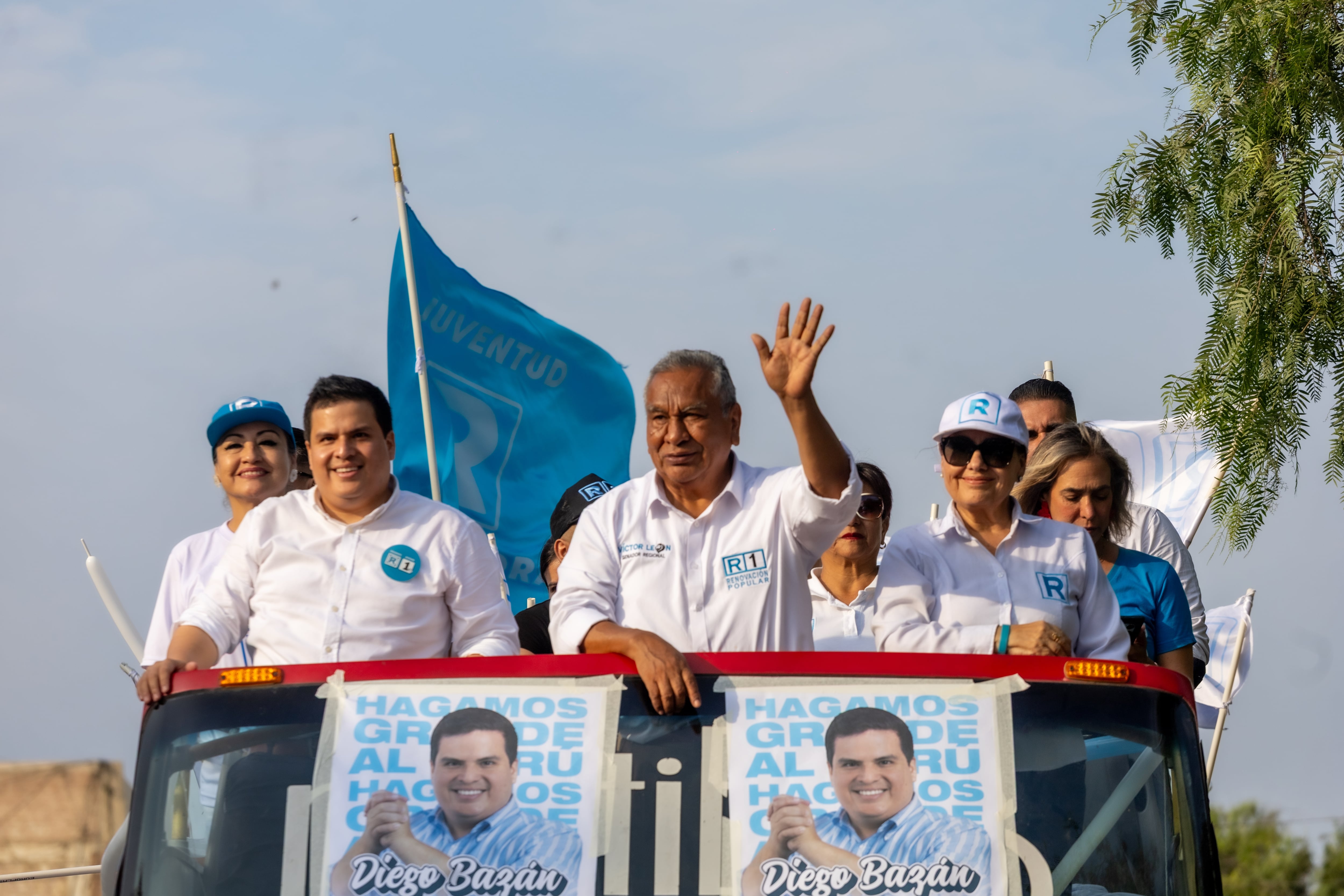 Renovación Popular moviliza simpatizantes en Trujillo