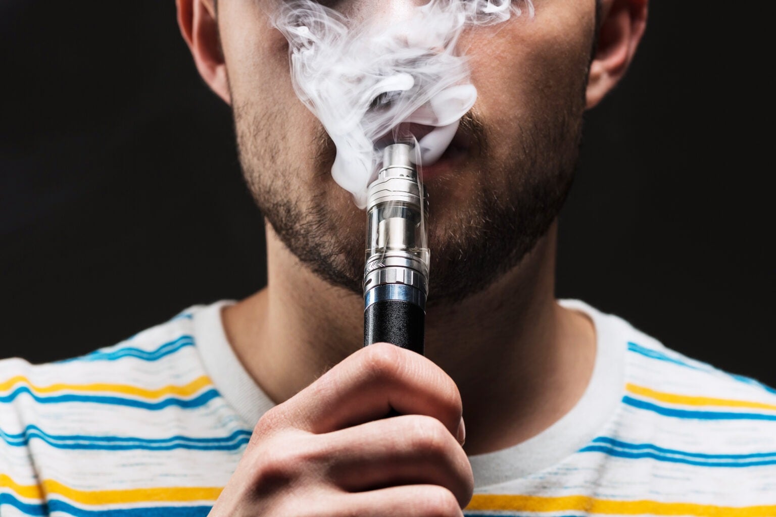 En el marco del Día Mundial Sin Tabaco, expertos alertan sobre los riesgos asociados al uso de cigarrillos electrónicos y recuerdan que el cáncer de pulmón sigue siendo una de las enfermedades oncológicas más agresivas.