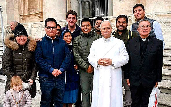 El pontífice dialogó junto a alumnos piuranos de la UDEP en Roma.