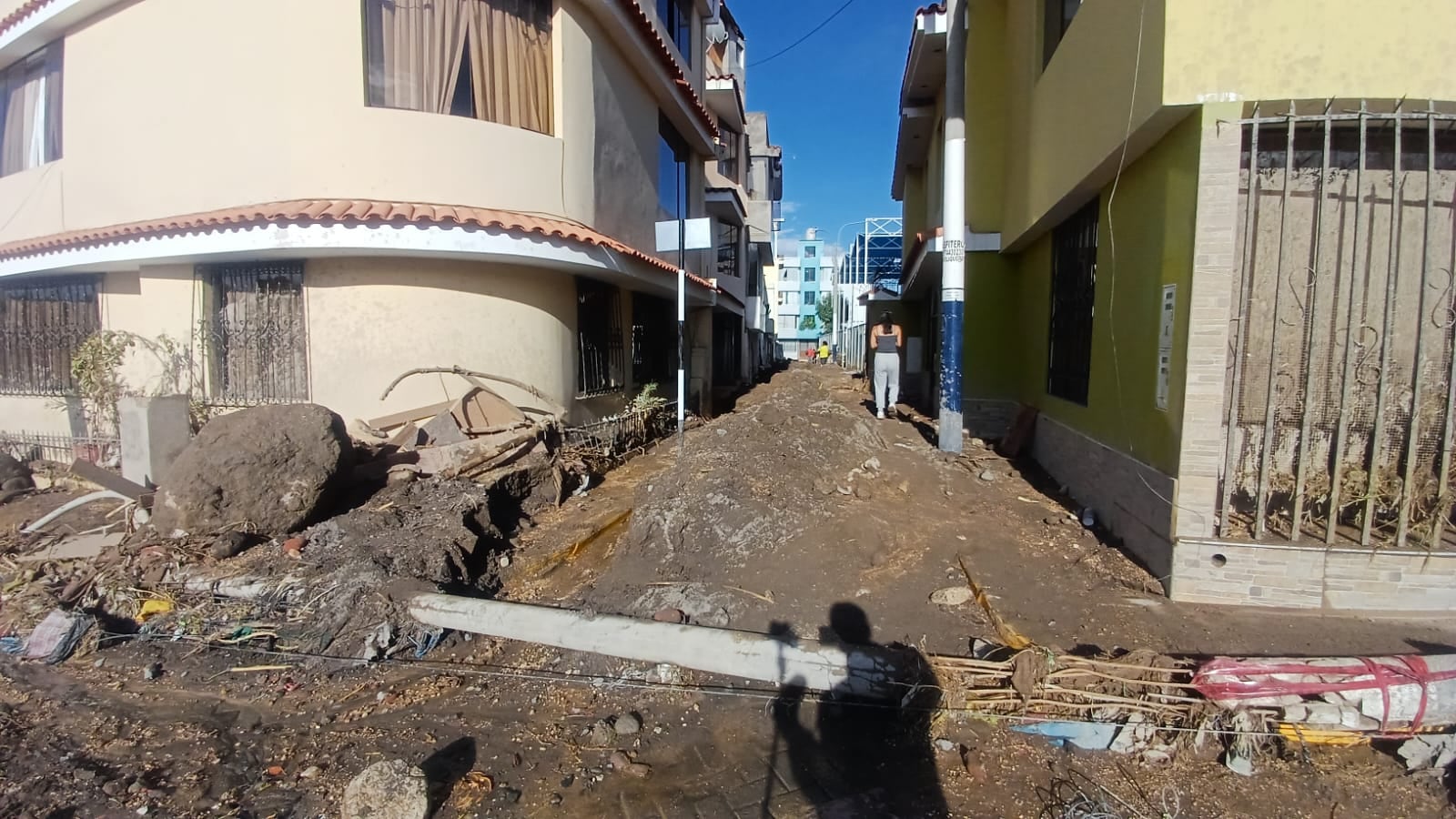 Graves daños en viviendas y vías del distrito de Yanahuara tras intensas lluvias en Arequipa. (Foto: Guillermo Mamani/@photo.gec)