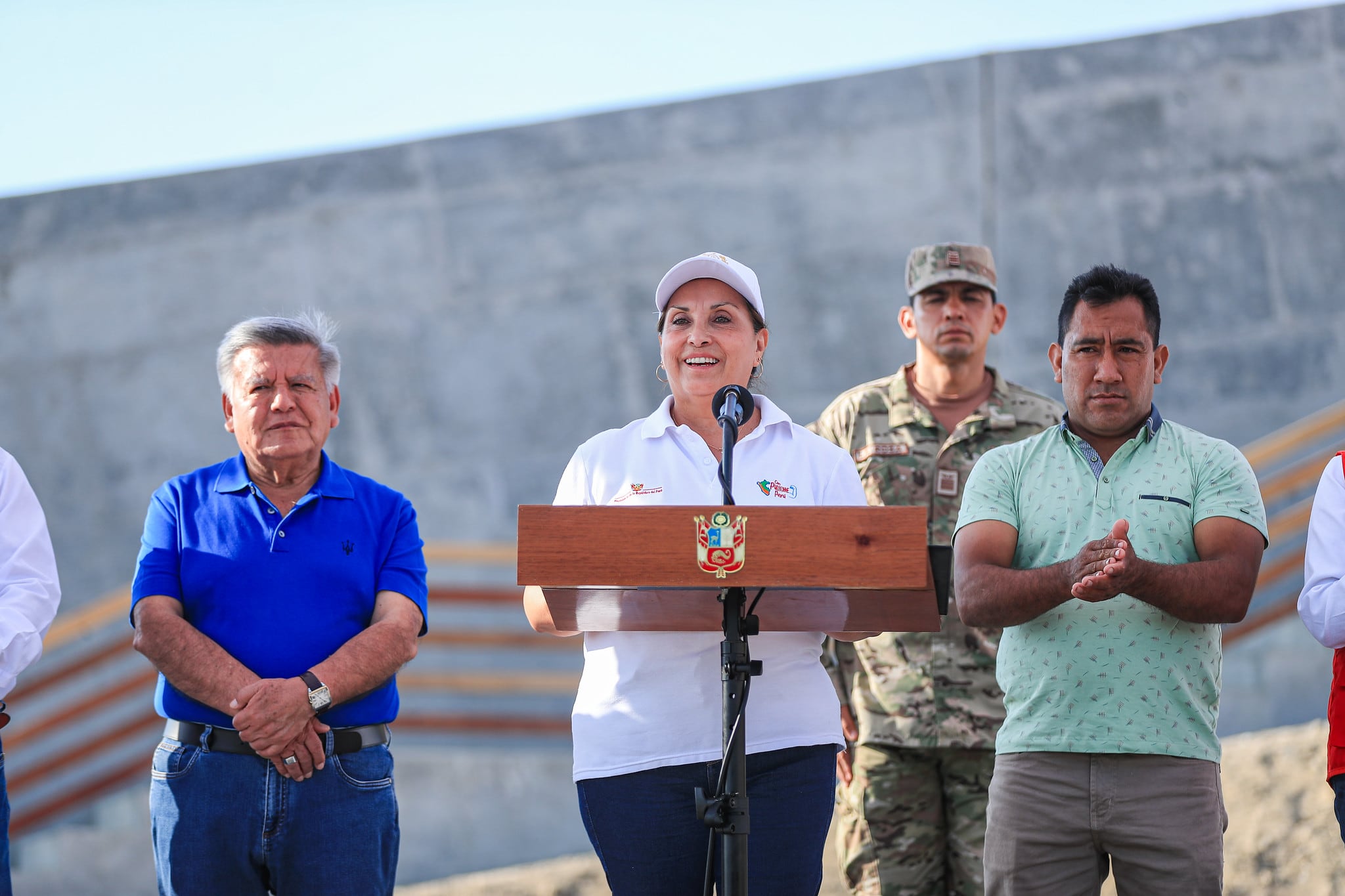 La presidenta Dina Boluarte asegura que el Perú vive en una tranquilidad política. (Foto: Presidencia)
