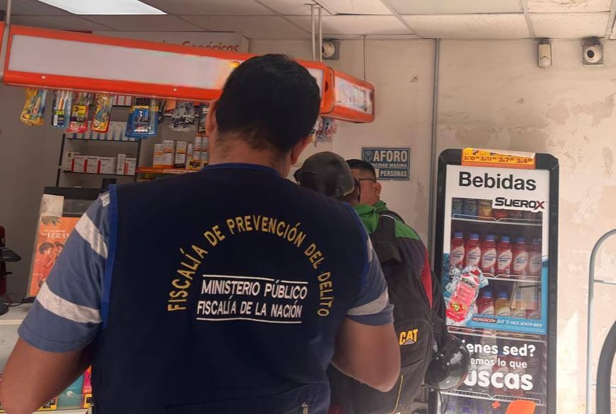 Autoridades verificaron diversas farmacias en Sullana