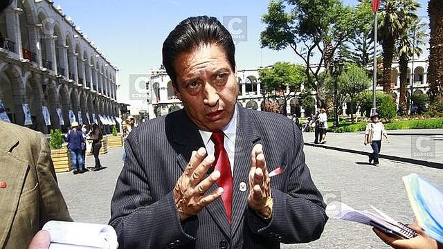 Arequipa: Gobernador pide a Fiscalía actuar contra alcalde de Islay por apoyar paralizaciones