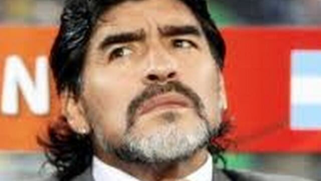 Maradona acusa de robo a su ex novia