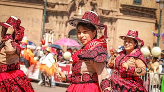 Fiestas del Cusco: Así fue el gran desfile de instituciones públicas en la plaza mayor (FOTOS)