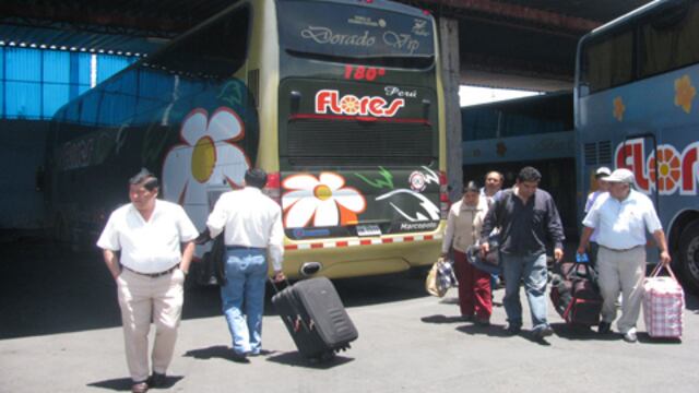 Transportes Flores Hermanos reúne firmas de pasajeros