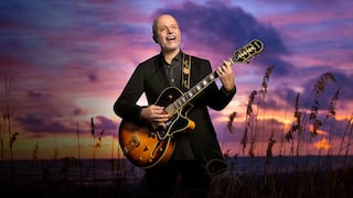 Alberto Plaza, cantante y compositor: “Hoy, la música se ha reducido a algo muy tribal, muy básico” (Entrevista)