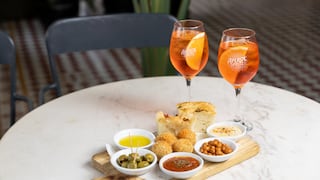 Apericena: la tradición del aperitivo milanés llega a Lima con nueva propuesta gastronómica