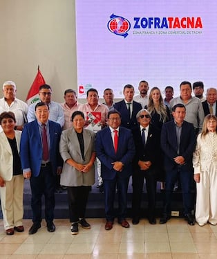 Autoridades, legisladores, exportadores y operadores participaron en evento. (Foto: Difusión)