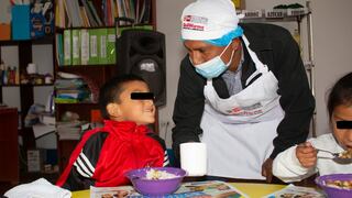 Huánuco: padre de familia destaca por preparar ricos desayunos