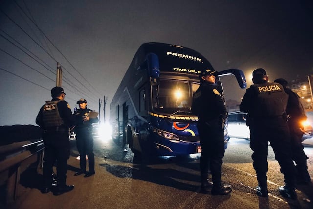 Dos buses interprovinciales son atacados a balazos en Puente Piedra: un conductor resulta herido