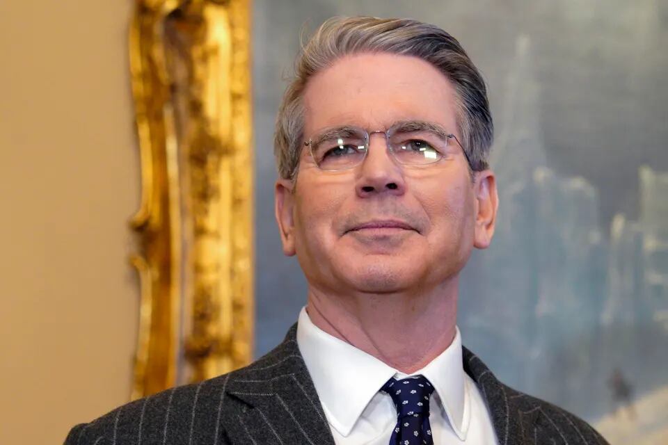 Washington sostiene que los gravámenes buscan prevenir un conflicto mayor y presionar por un acuerdo geopolítico, mientras la UE y países de la OTAN preparan una respuesta conjunta. (Foto: Forbes)